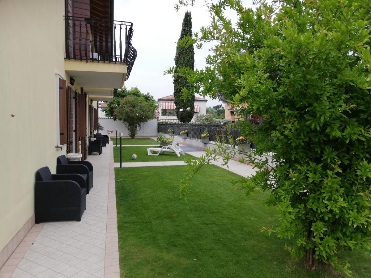 Residenza La Ricciolina Aparthotel Verona Exteriör bild