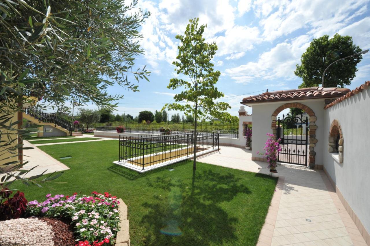 Residenza La Ricciolina Aparthotel Verona Exteriör bild