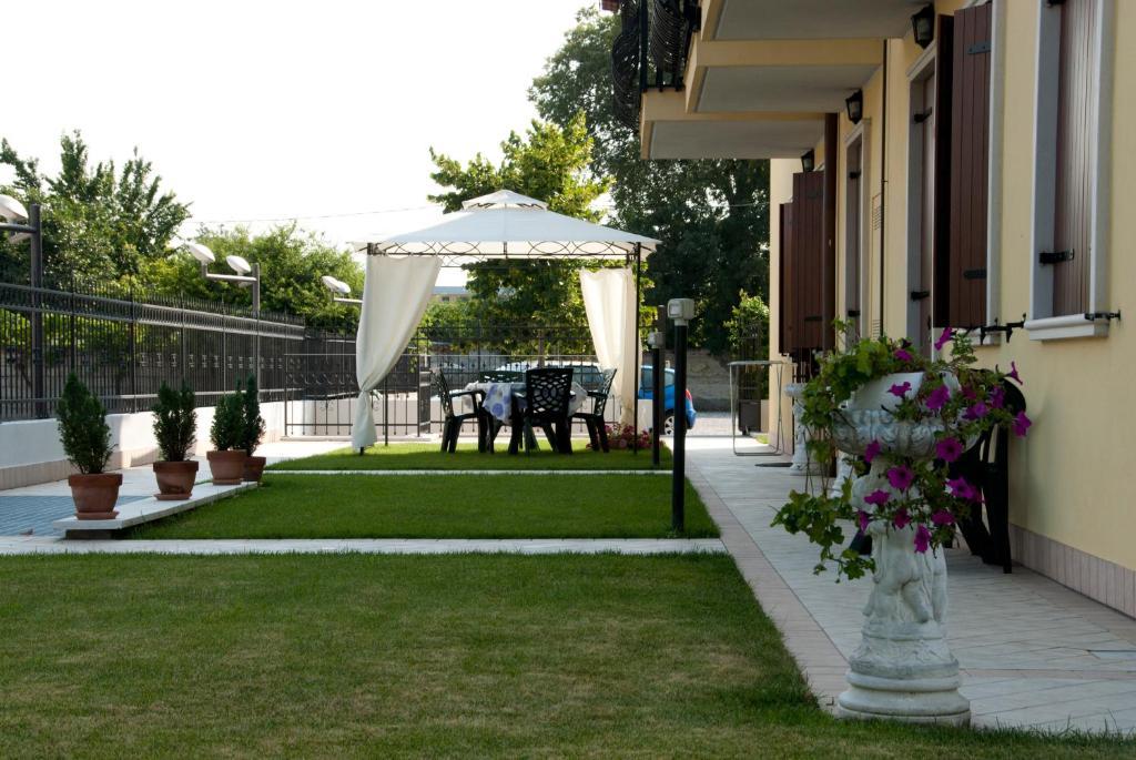 Residenza La Ricciolina Aparthotel Verona Exteriör bild
